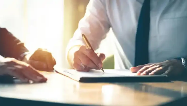 نمونه قرارداد ساخت فیلم مستند
