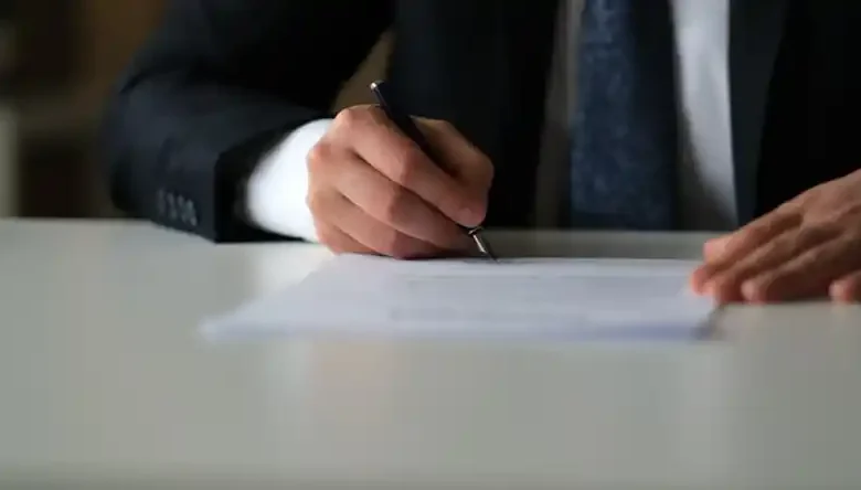 نمونه تعهد نامه انتقال سند
